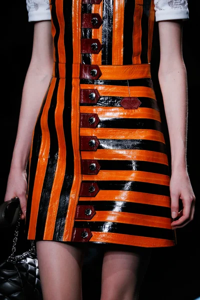 Look 23